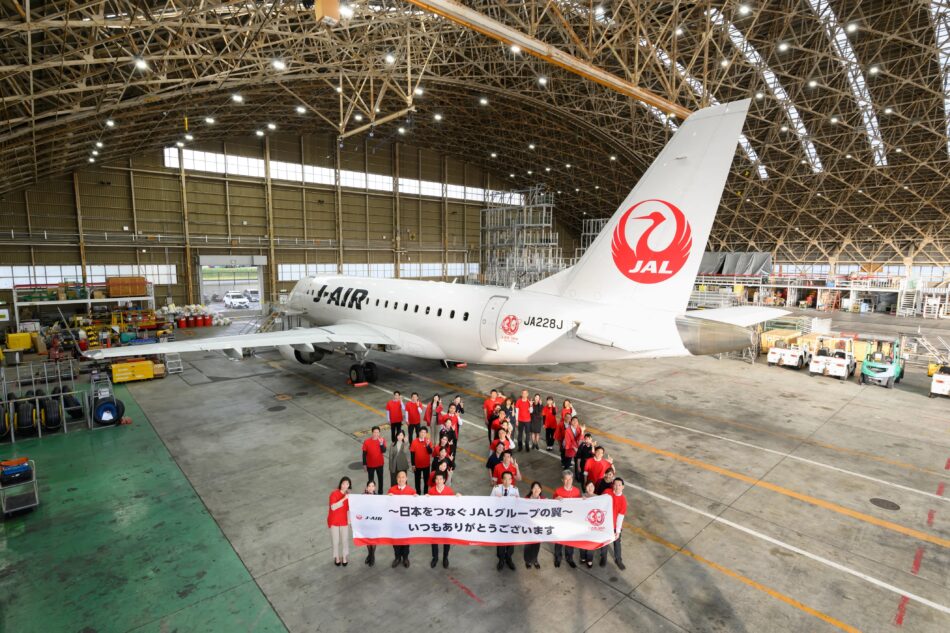 J-AIR 30th Anniversary JET」が就航！ ｜ J-AIR NOW｜株式会社ジェイエア